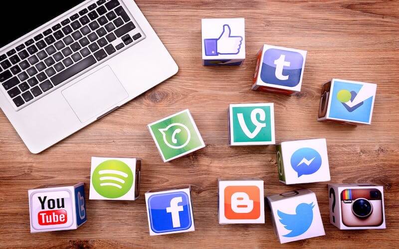 Cách tiếp cận khách hàng hiệu quả với social media
