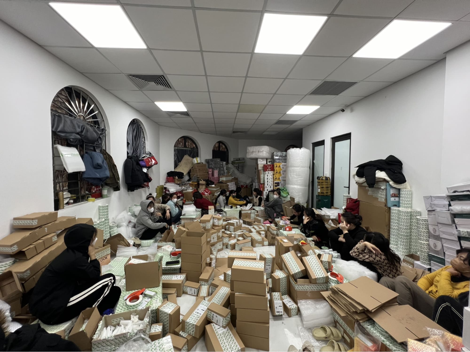 kich-ban-livestream-ban-hang-5.jpg Hãy đảm bảo rằng sản phẩm của bạn đủ lượng để cung ứng cho buổi livestream